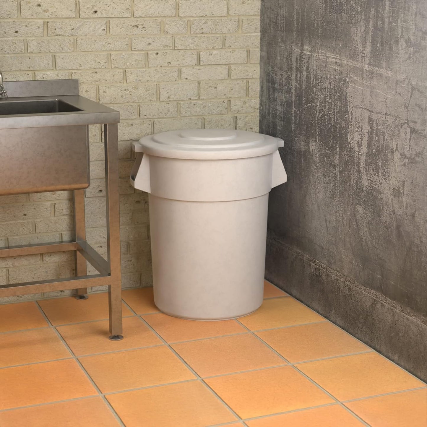55 Gallon White Round Commercial Trash Can with Lid